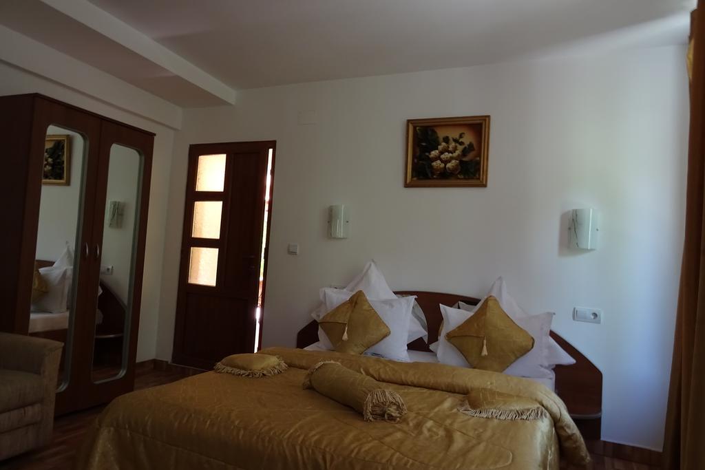 Pension Cuibul Viselor Baile Herculane Ngoại thất bức ảnh
